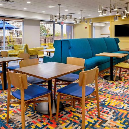 Hampton Inn By Hilton St Louis Airport Woodson Terrace Buitenkant foto