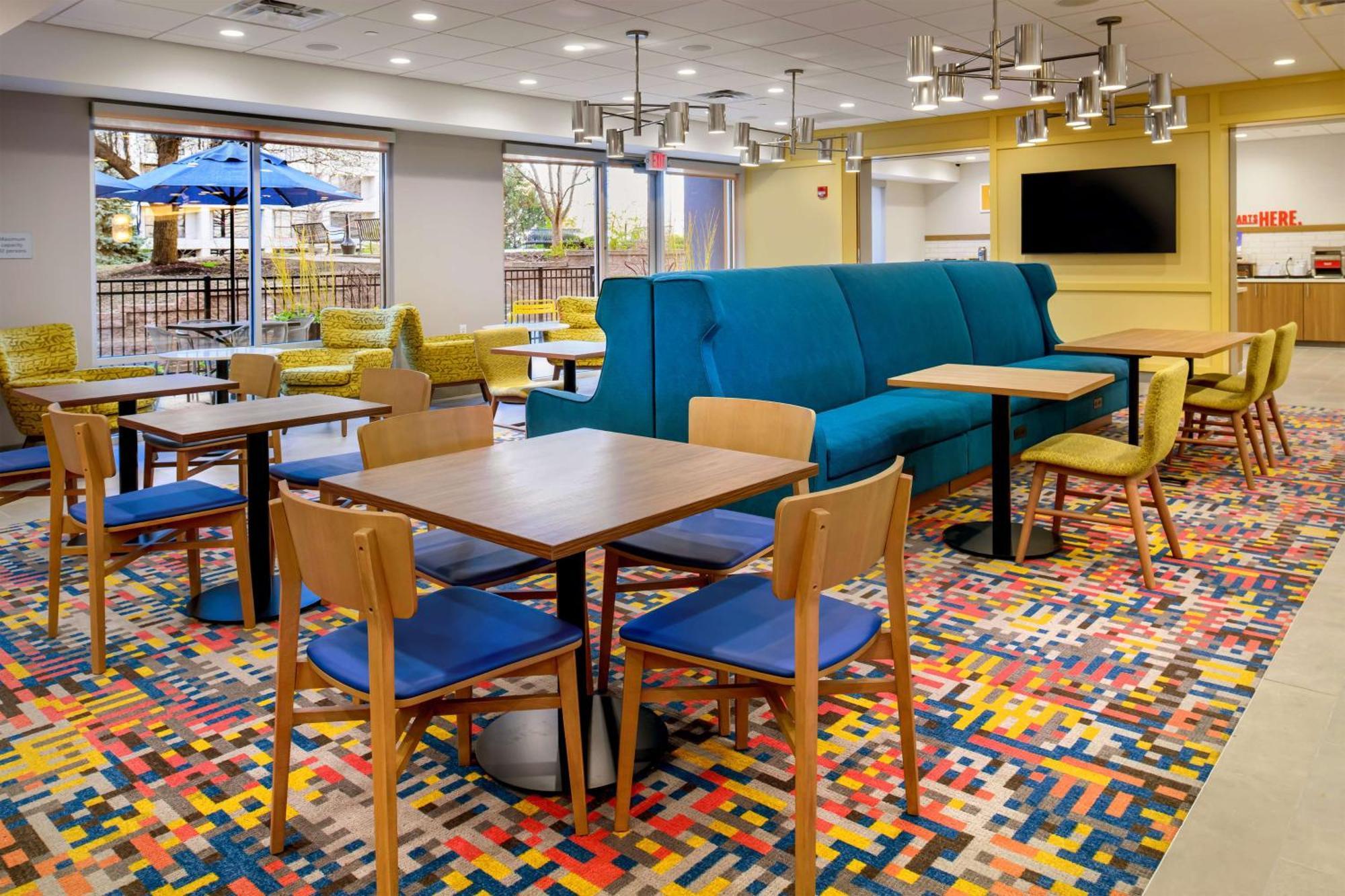 Hampton Inn By Hilton St Louis Airport Woodson Terrace Buitenkant foto